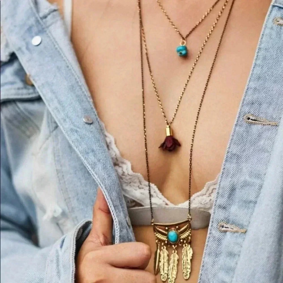 🆕Mixed Charm Layered Chain Necklace🆕 - Picture 1 of 10